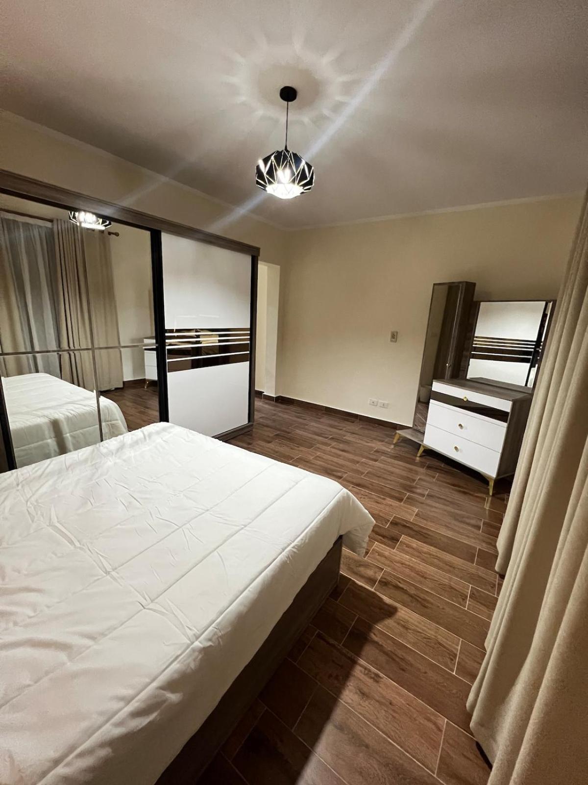 Apartment Chill Vibes 3 Bedroom In Rehab New *